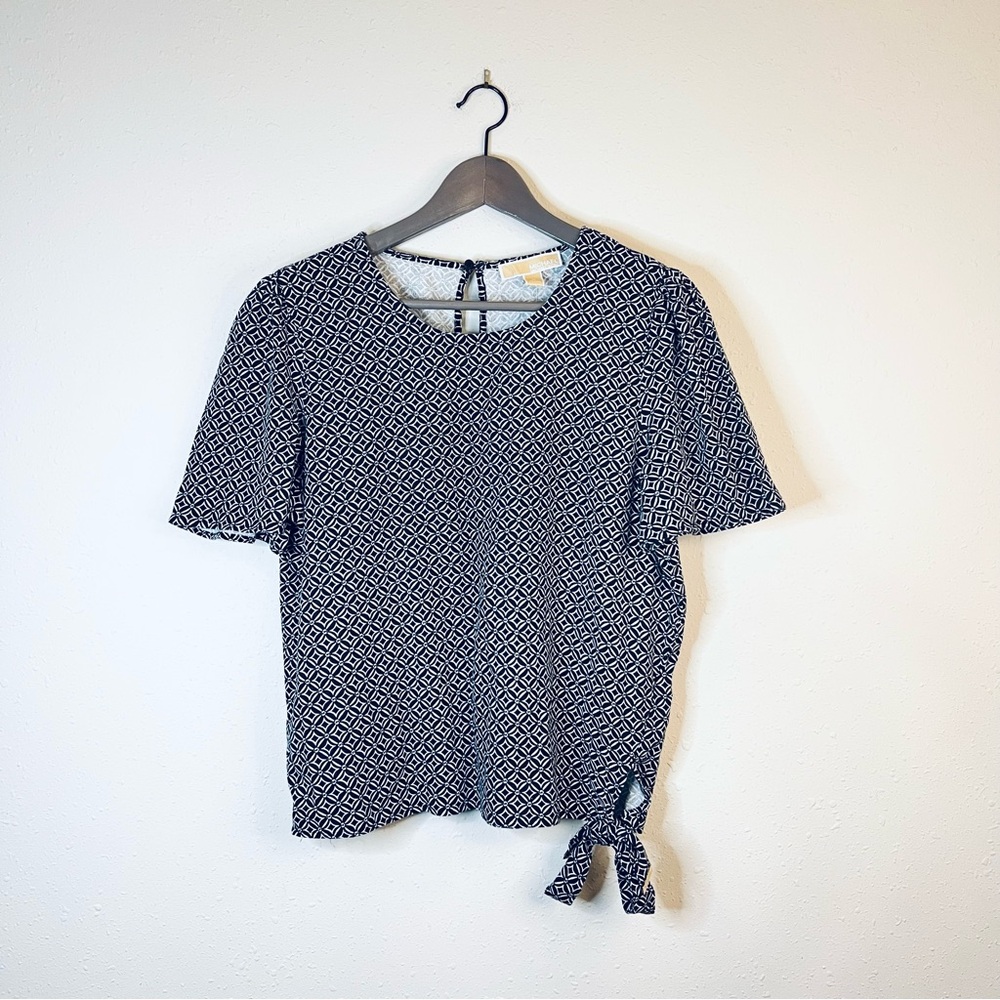 Michael Kors Women’s Black and White Graphic Tie Linen Top Size Medium NWT